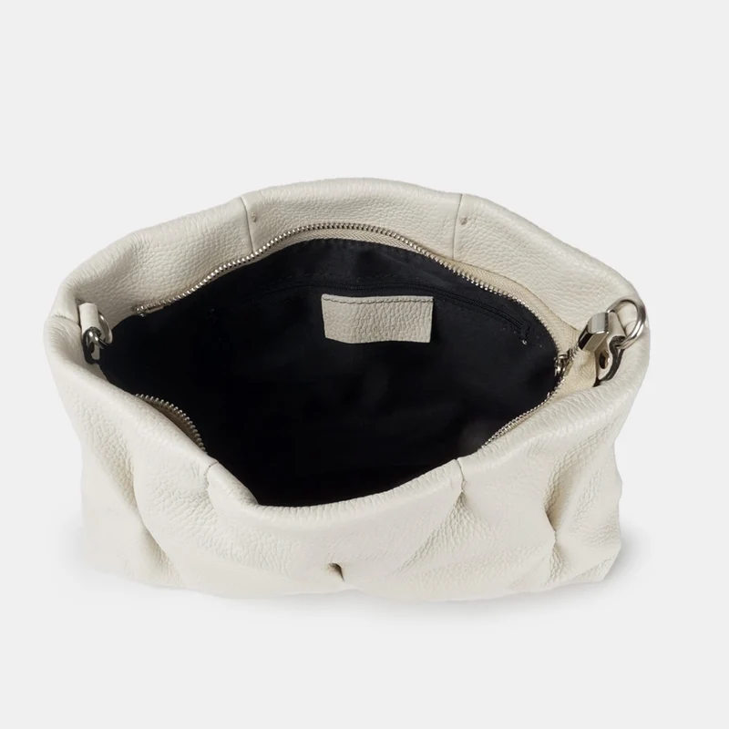 Bolso de bandolera de piel arrugada beige Cecilia M