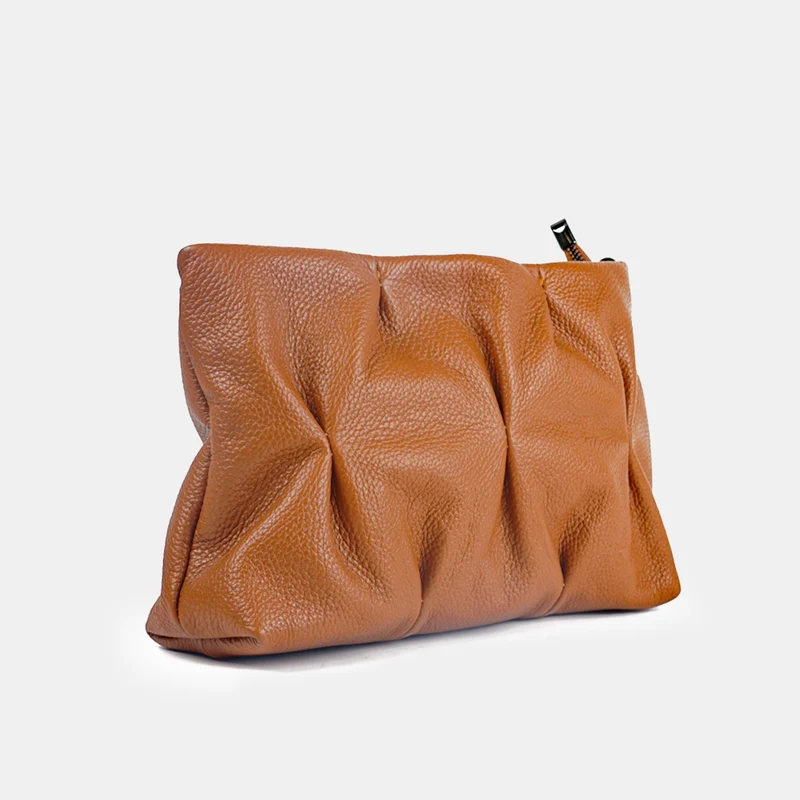 Bolso de bandolera de piel arrugada marrón Cecilia M