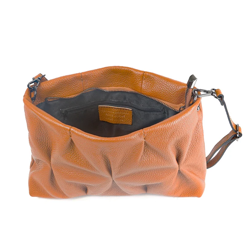 Bolso de bandolera de piel arrugada marrón Cecilia M
