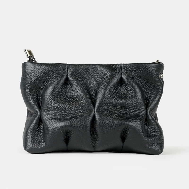 Bolso de bandolera de piel arrugada negro Cecilia M