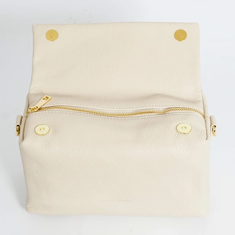 Bolso bandolera de piel con solapa Beige Laia