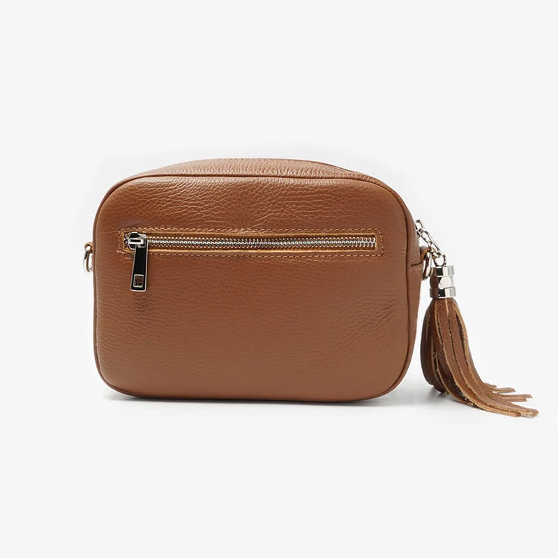 Bolso de Piel bandolera cuadrado marrón con pompón de mujer Cristin