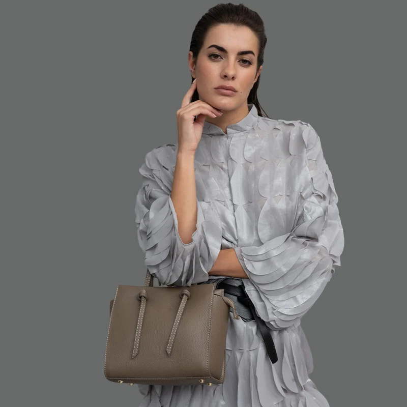 Bolso bandolera mujer de piel con asas de mano khaki Mercedes