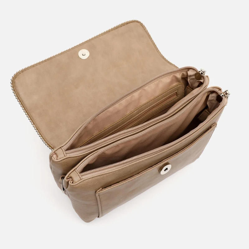 Sibilas bolso bandolera con solapa y detalles metálicos ED.