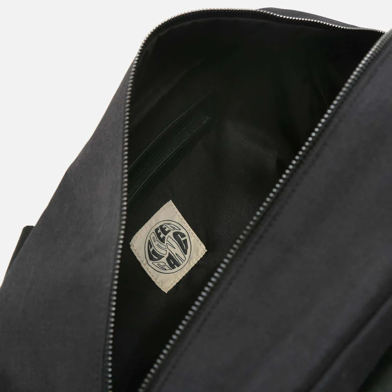 Picu bolsa fin de semana en nylon reciclado con bandolera extraíble ED.
