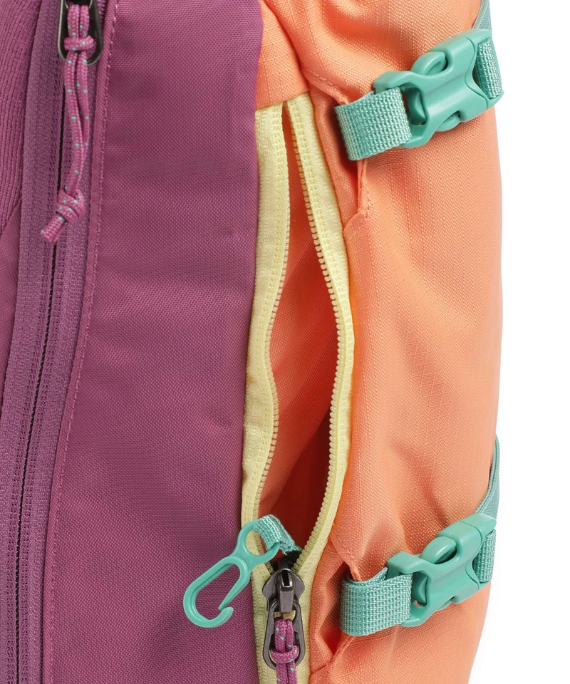 Patagonia Atom 8 Mochila sling faded magenta