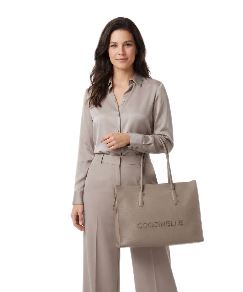 Coccinelle Myrtha Bolsa shopping warm taupe