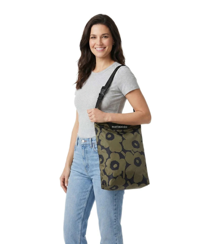 Marimekko Neat M Unikko Bolso de hobo olive green/dark blue