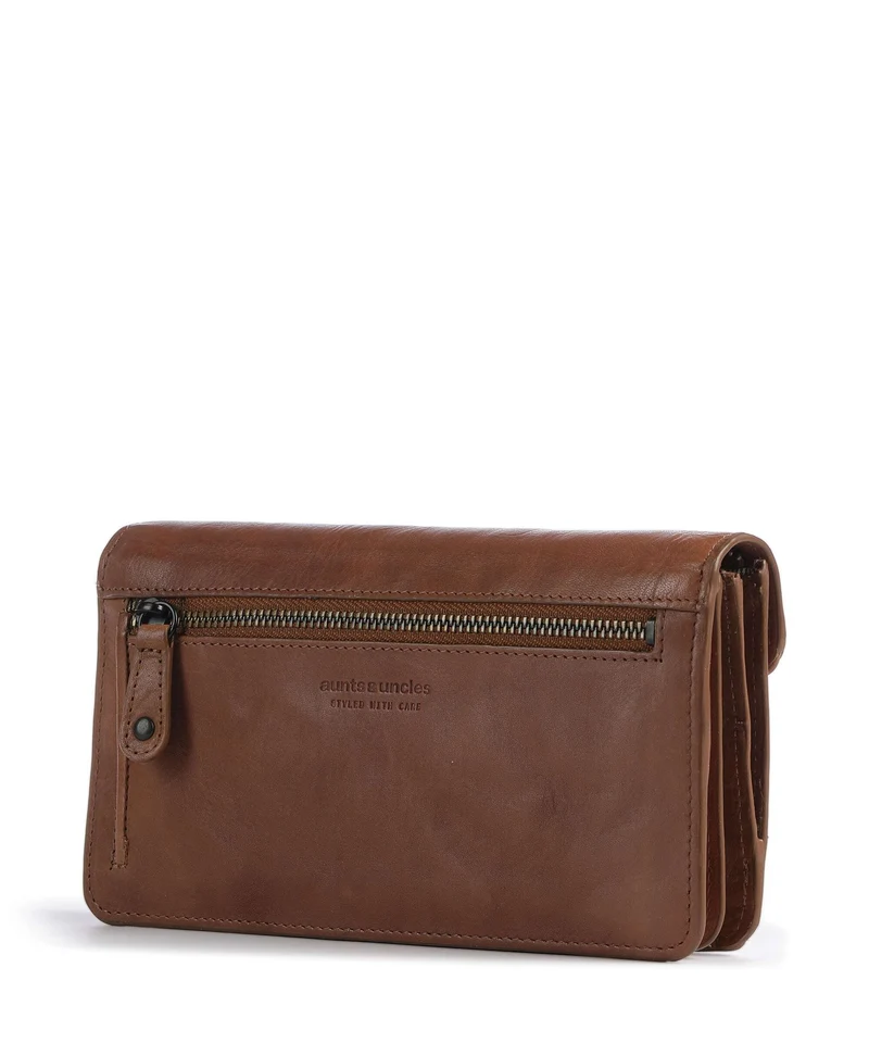 Aunts & Uncles Grandma's Luxury Club Mabel Monedero caramel
