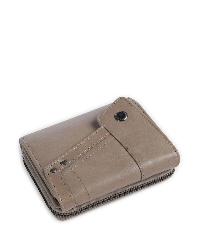 Aunts & Uncles Grandma's Luxury Club Lotta Monedero roasted cashew