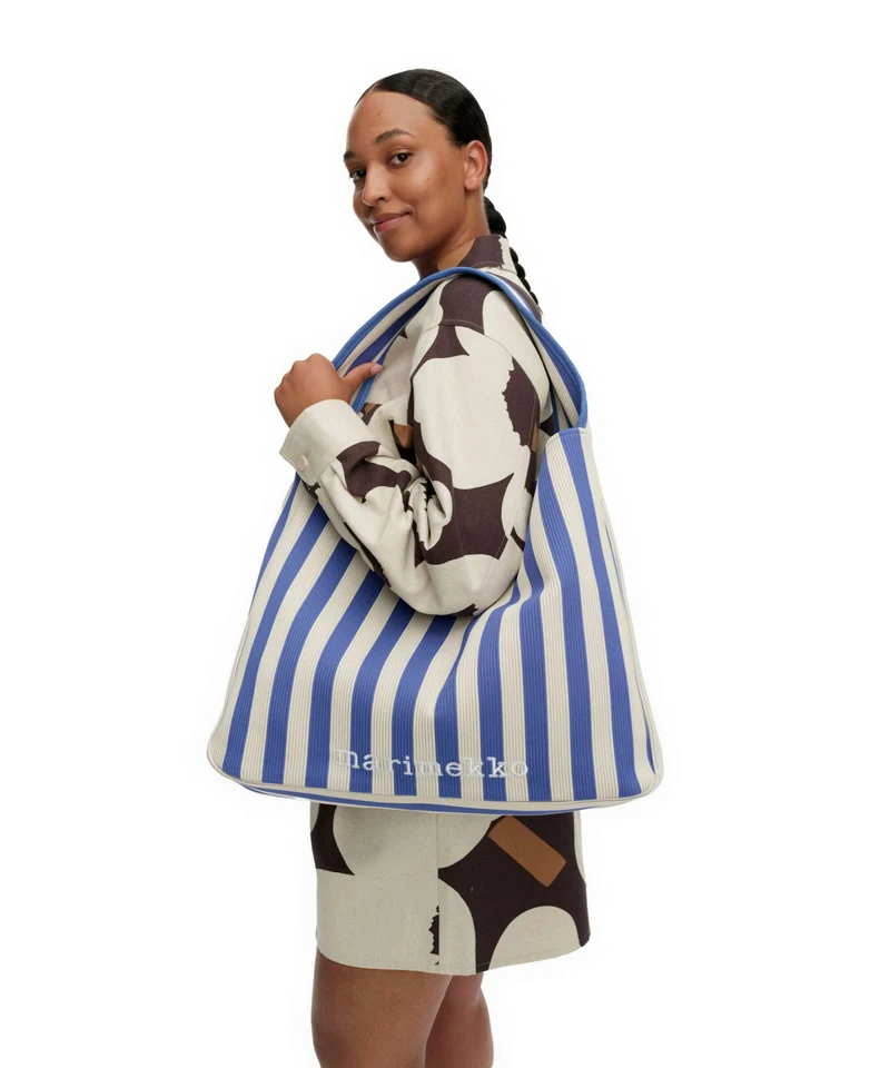 Marimekko Knitted Merirosvo Bolso de hobo blue/off white