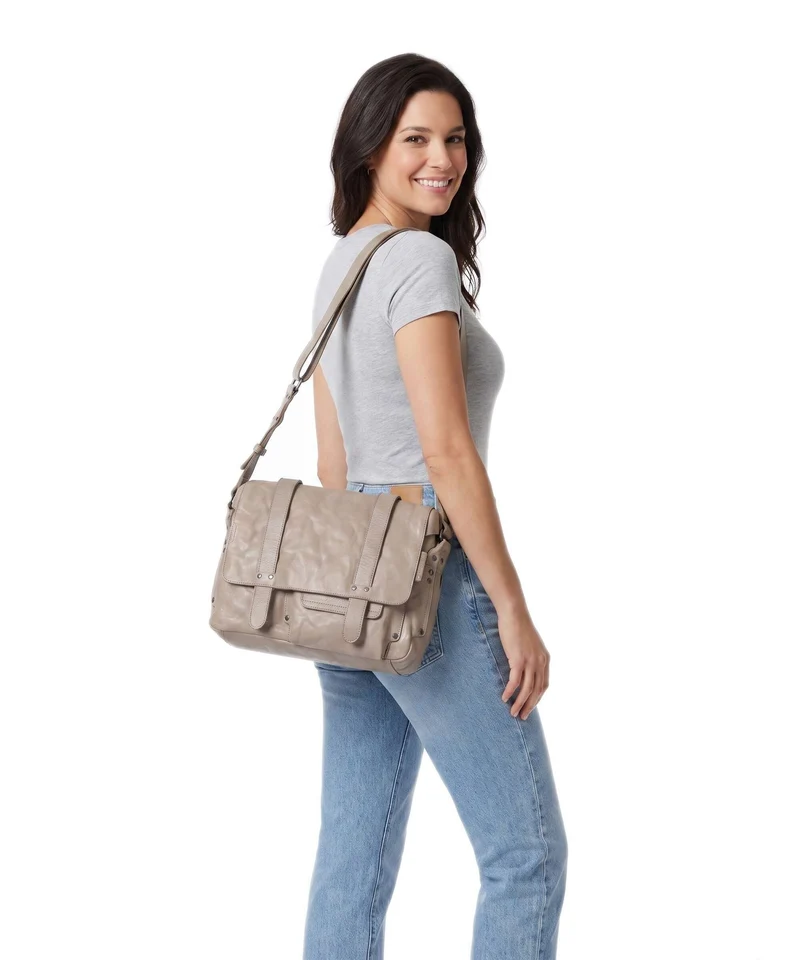 Aunts & Uncles Grandma's Luxury Club Mrs. Honey Pie Bolso de mensajero roasted cashew