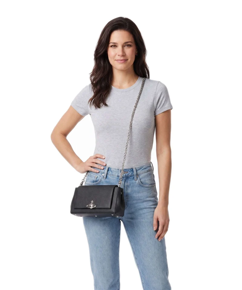 Vivienne Westwood Hazel Saffiano Plain Medium Bolso de hombro black