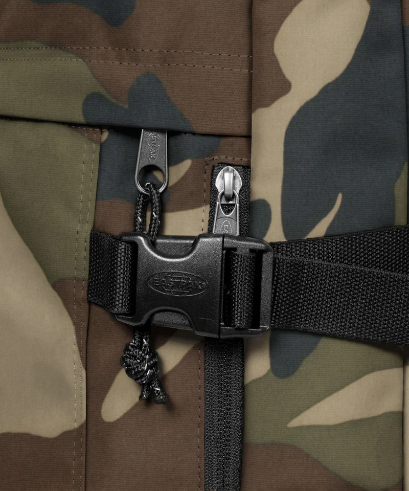 Eastpak Travelpack Mochila de viaje camo