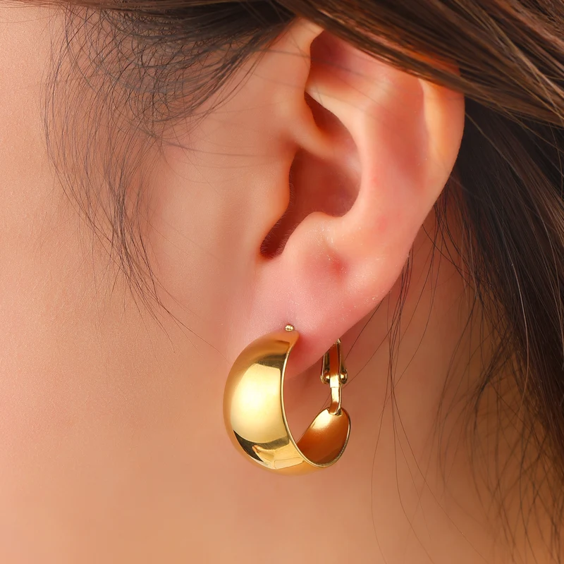 Day & Eve Bold Hoop