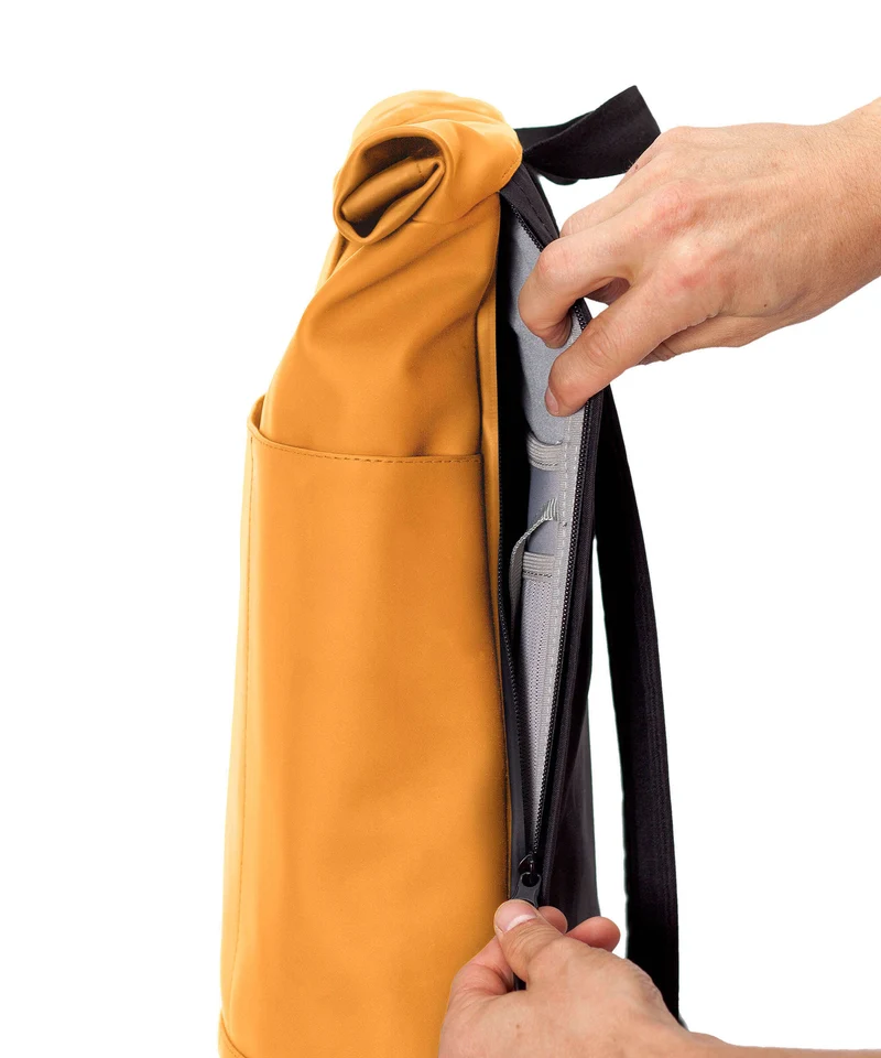 Ucon Acrobatics Lotus Hajo Medium Mochila roll-top honey mustard