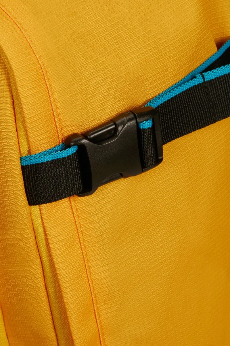 Pack Maleta Cabina SoundBox + Mochila Take2cabin de American Tourister - Amarillo
