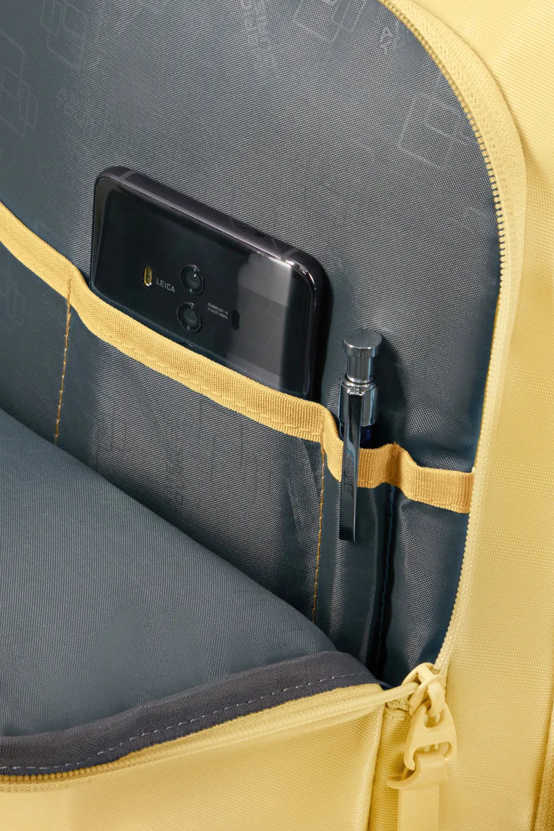 Pack Maleta mediana SoundBox + Mochila Take2cabin de American Tourister - Amarillo pastel
