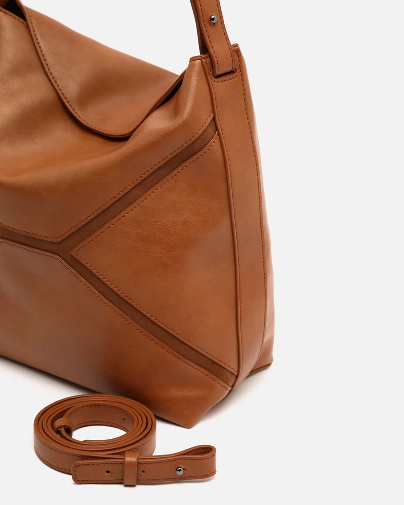 Peli bolso hobo con asa bandolera extraíble