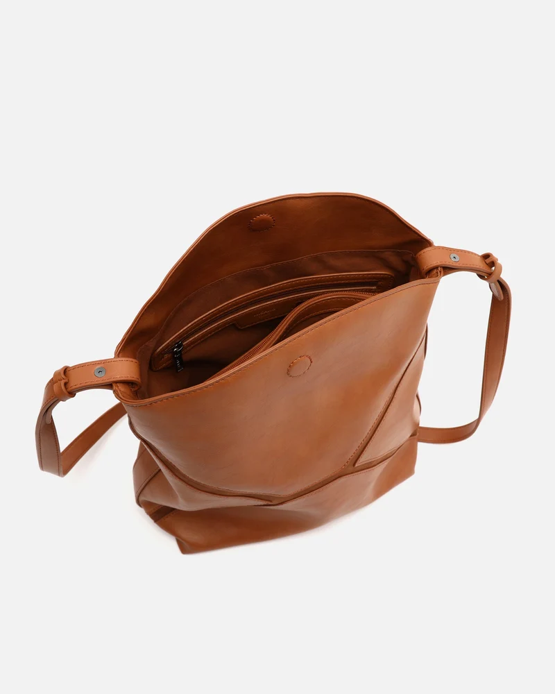 Peli bolso hobo con asa bandolera extraíble