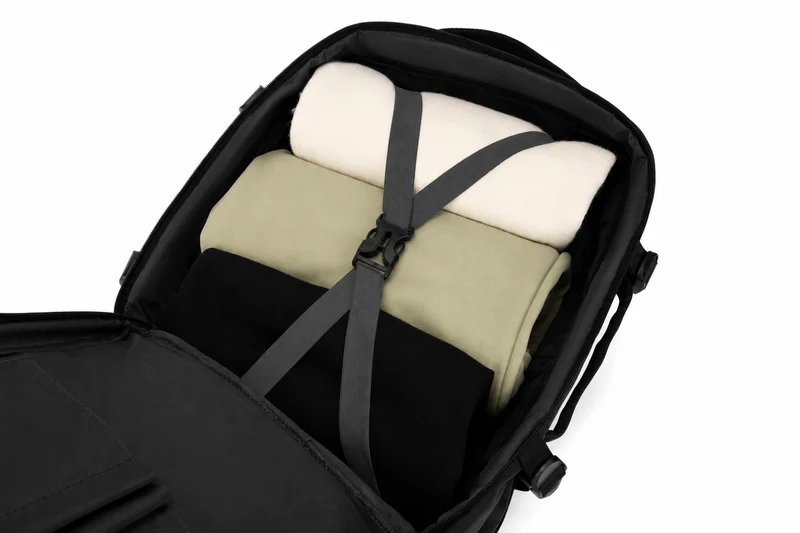 Mochila de viaje HUGO con compartimento para portátil GREENWICH