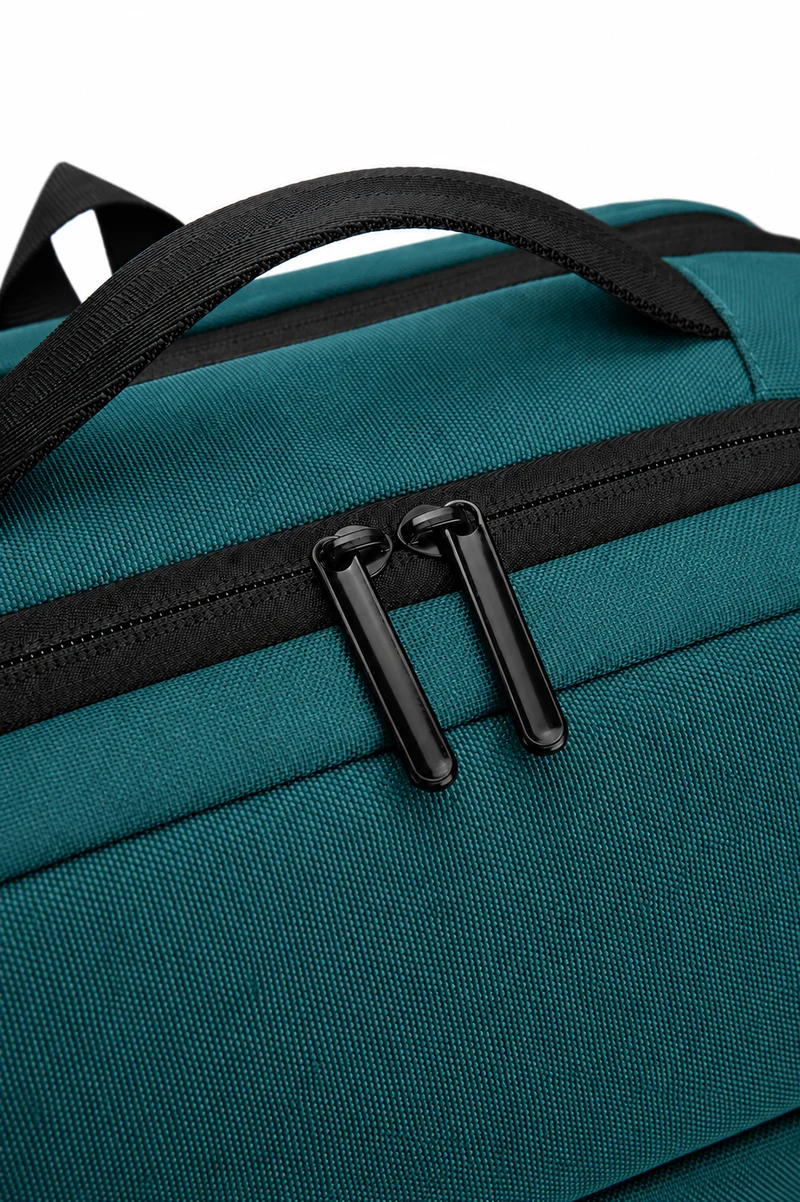 Mochila de viaje HUGO con compartimento para portátil GREENWICH