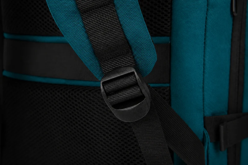 Mochila de viaje HUGO con compartimento para portátil GREENWICH