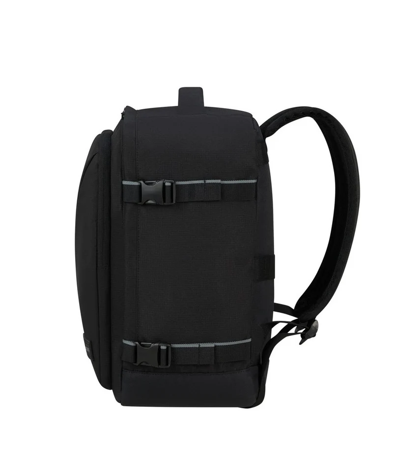 Pack Maleta Cabina SoundBox + Mochila Take2cabin de American Tourister - Negro