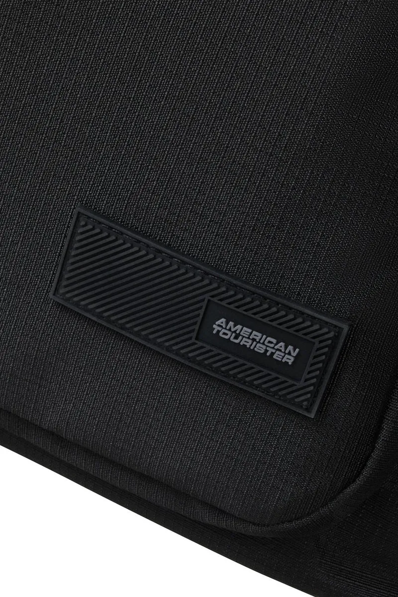 Pack Maleta Cabina SoundBox + Mochila Take2cabin de American Tourister - Negro