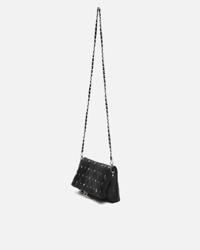 Maco bolso bandolera con solapa y detalles metálicos