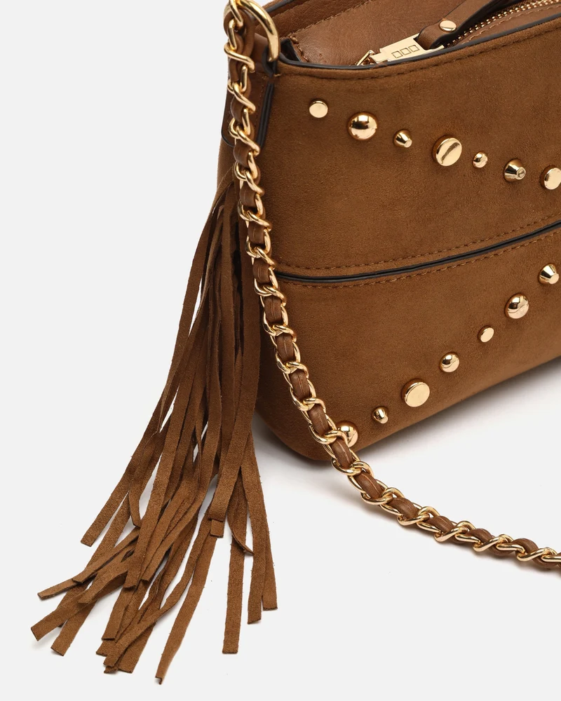 Anabelas-1 bolso bandolera efecto ante con detalles metálicos y flecos
