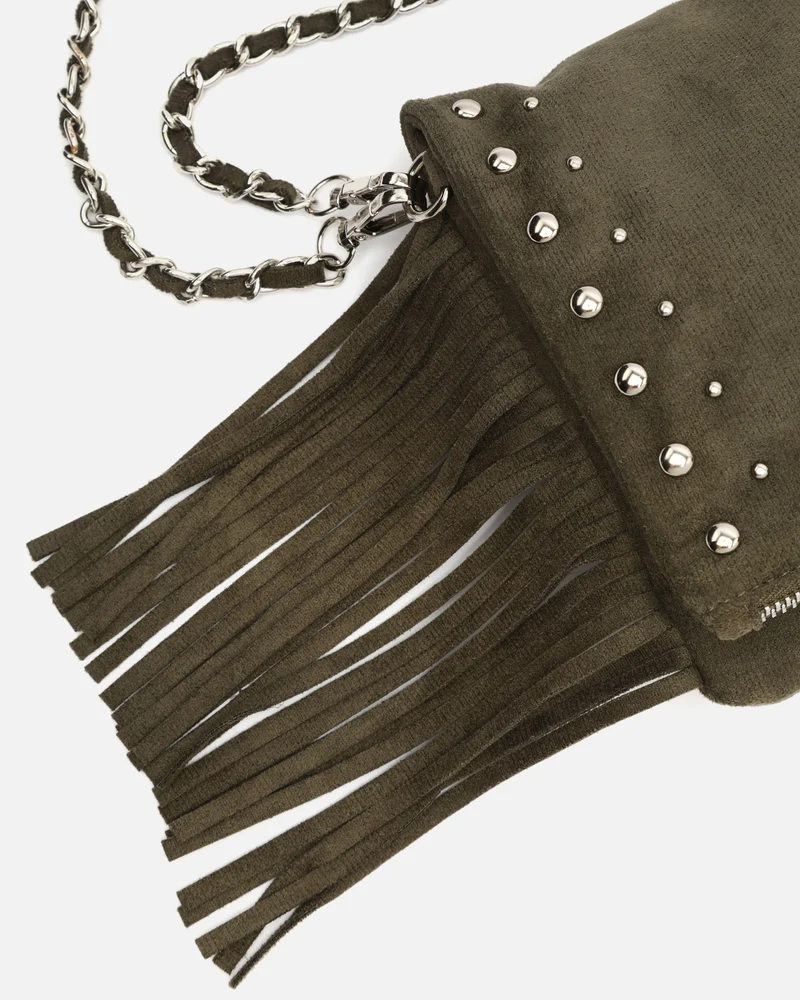 Flequichu bolso de hombro efecto ante con detalles metálicos y flecos