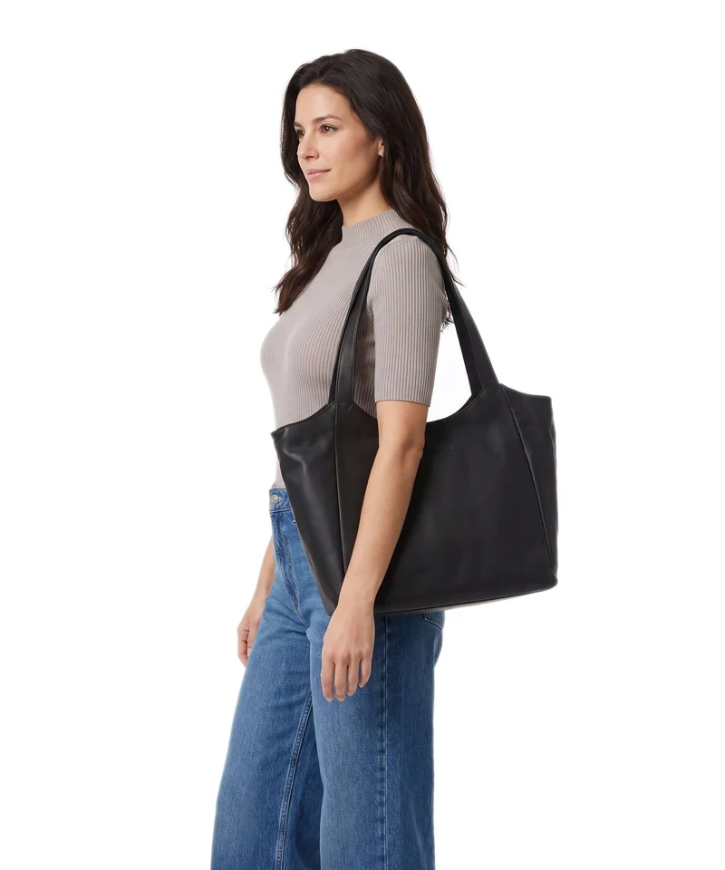 The Chesterfield Brand Wax Pull Up Cow Mireya Bolsa shopping black