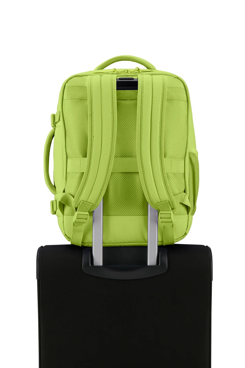 Pack maleta de cabina DIABLAST + mochila de viaje TAKE2CABIN MS PUFF de AMERICAN TOURISTER