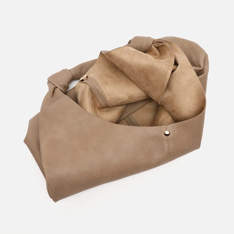 Pologi bolso hobo grande con neceser interior extraíble
