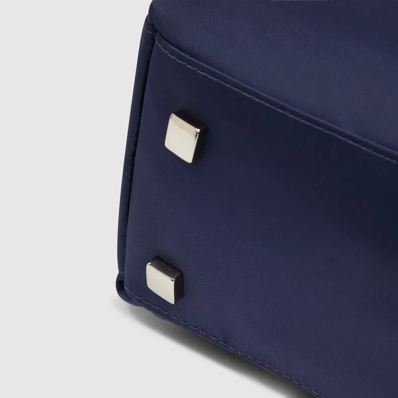 Zaino donna porta pc 14" in tessuto riciclato