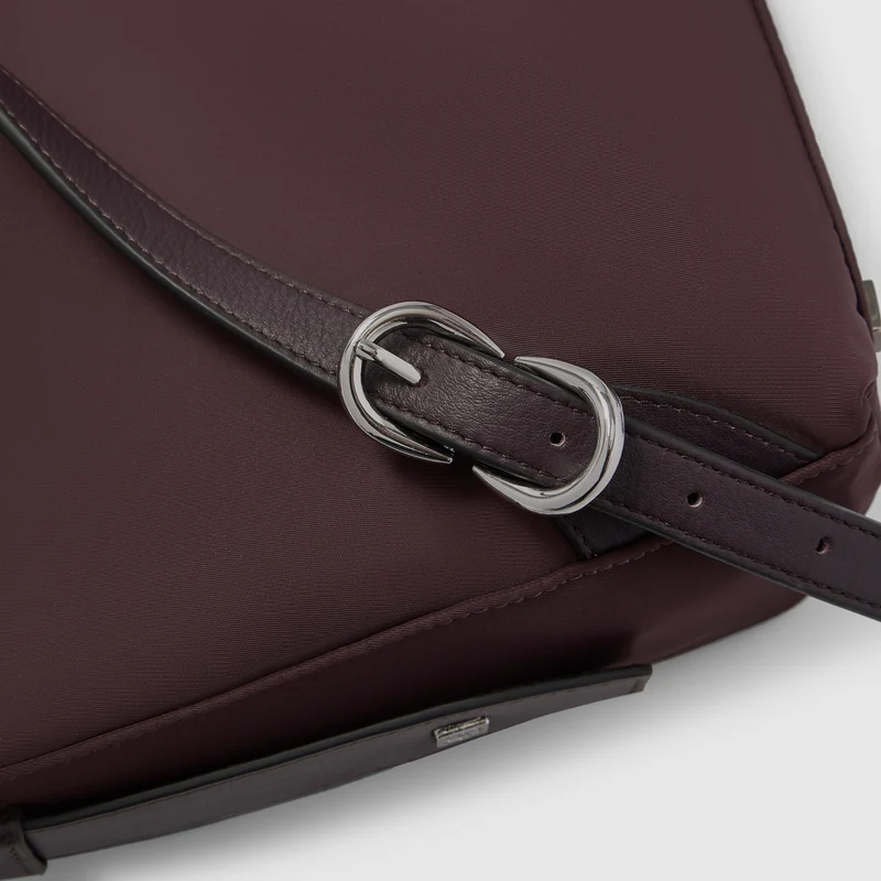 Zaino donna porta pc 14" in tessuto riciclato