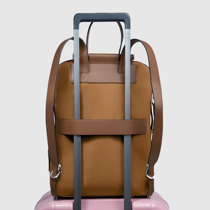Zaino donna porta pc 14" in tessuto riciclato