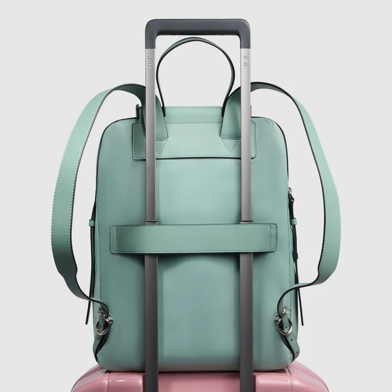 Zaino donna porta pc 14" in tessuto riciclato