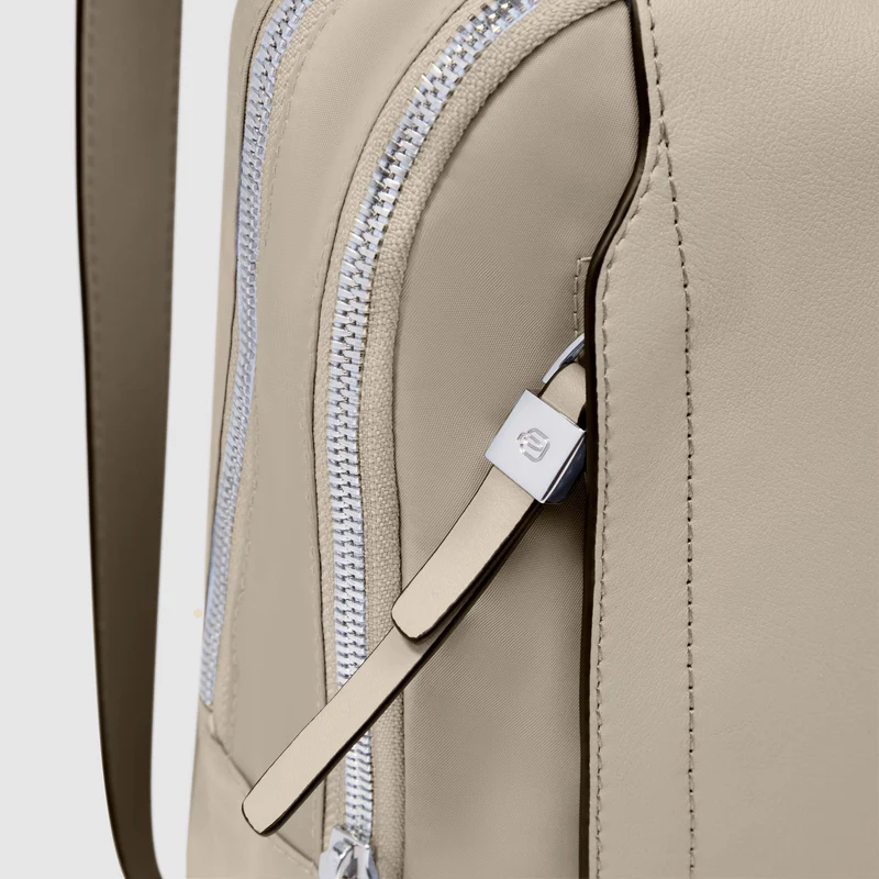 Zaino donna porta iPad® in tessuto riciclato