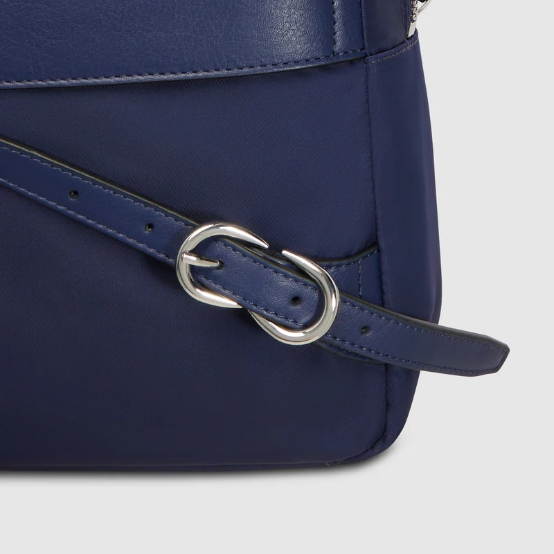 Zaino donna porta iPad® in tessuto riciclato