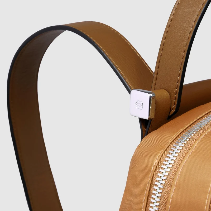 Zaino donna porta iPad® in tessuto riciclato