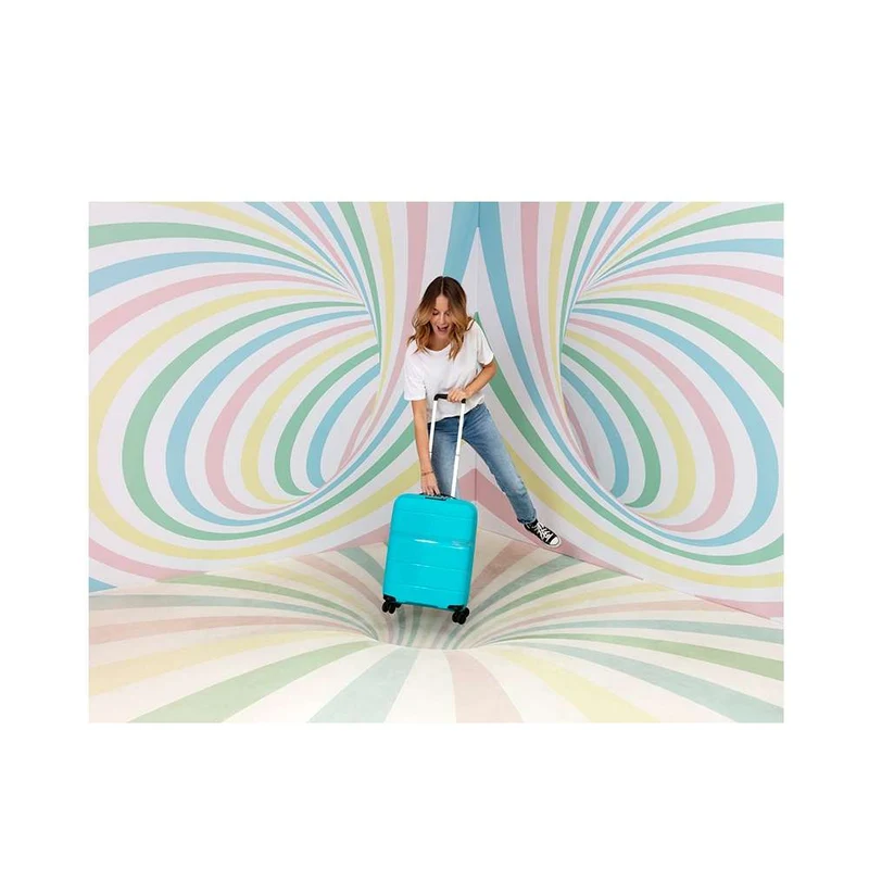 Linex de American Tourister spinner 4 ruedas Talla Mediana