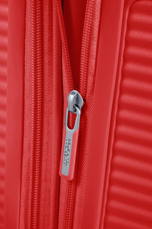 Soundbox de American Tourister Spinner Talla Mediana