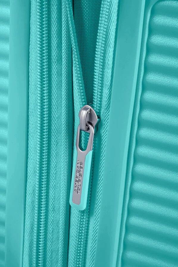 Soundbox de American Tourister Spinner Talla Mediana