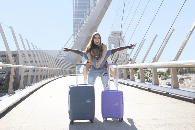 Soundbox de American Tourister Spinner Talla Grande