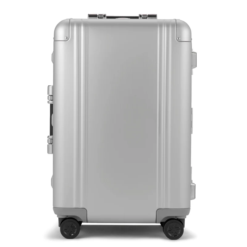 Classic Aluminum 3.0 | Medium Travel Case 59L