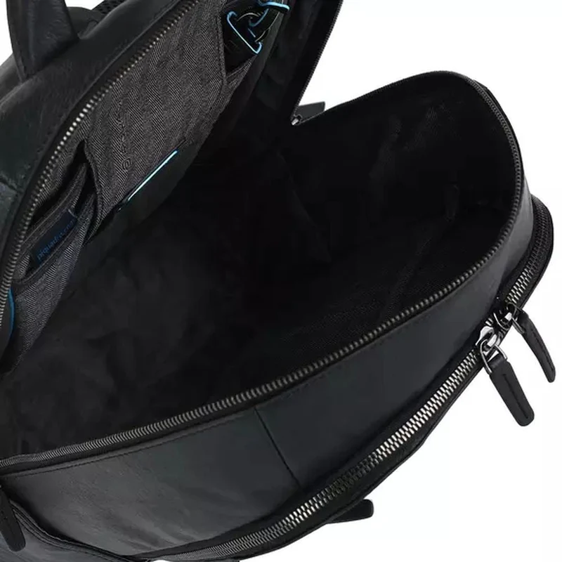 PIQUADRO MOCHILA PEQUEÑA PARA PORTÁTIL E IPAD® BLACK SQUARE