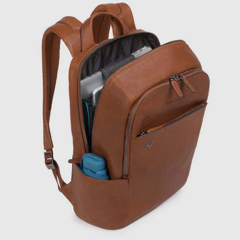 PIQUADRO MOCHILA PEQUEÑA PARA PORTÁTIL E IPAD® BLACK SQUARE