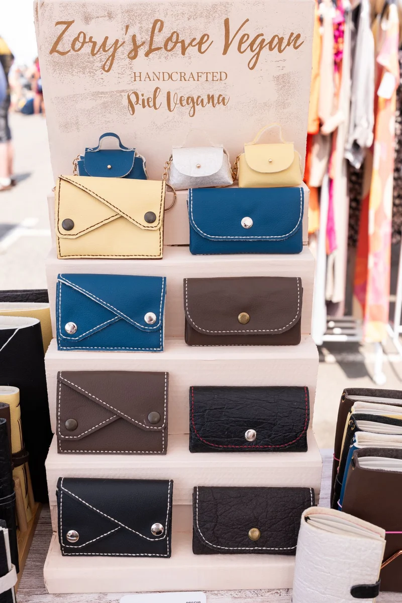 Cartera Vegana de Piña | Sostenible, Hecha a Mano en España | Estilo Minimalista